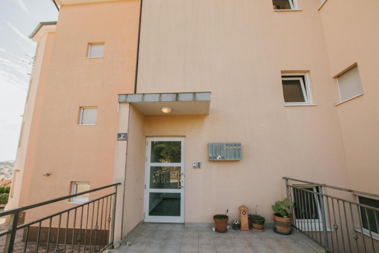 트로기르 Apartman Sunny 아파트 외부 사진